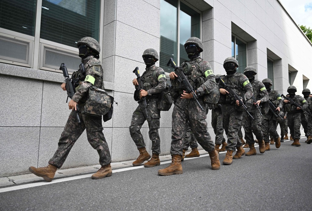 南韓軍隊本周二進行反恐演習。法新社 南韓軍隊本周二進行反恐演習。法新社