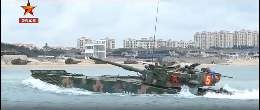 解放軍在閔南舉行登陸作戰演習。　央視