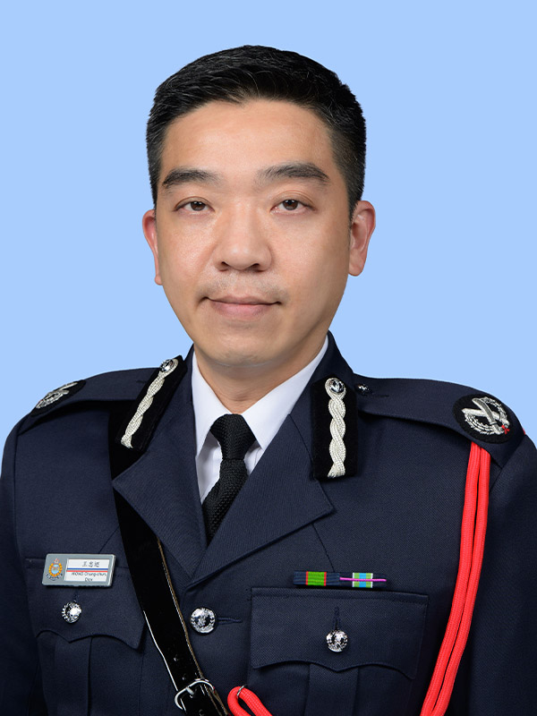 警務處助理處長 ( 國家安全1 )王忠巡獲頒紀律部隊及廉政公署卓越獎章。