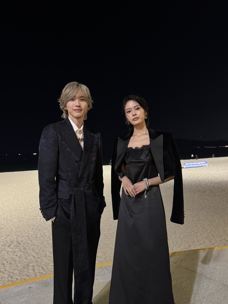 8日晚,他們再亮相首映禮。 8日晚,他們再亮相首映禮。