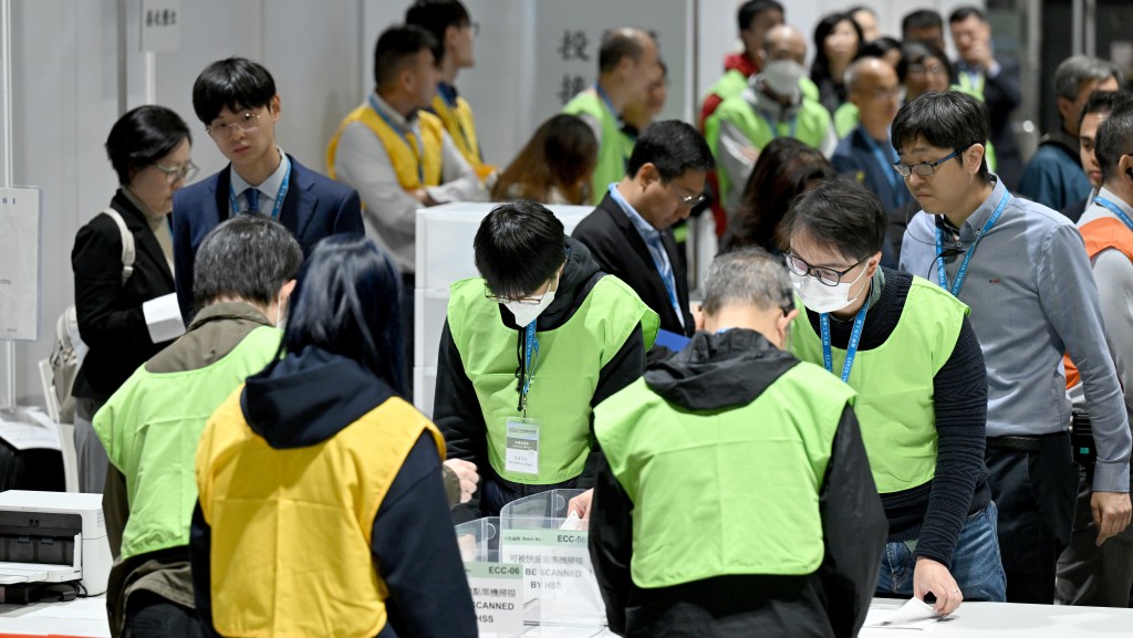 大棋盤︱選委會大執位設「八十大限」？ 資深商界人士退場