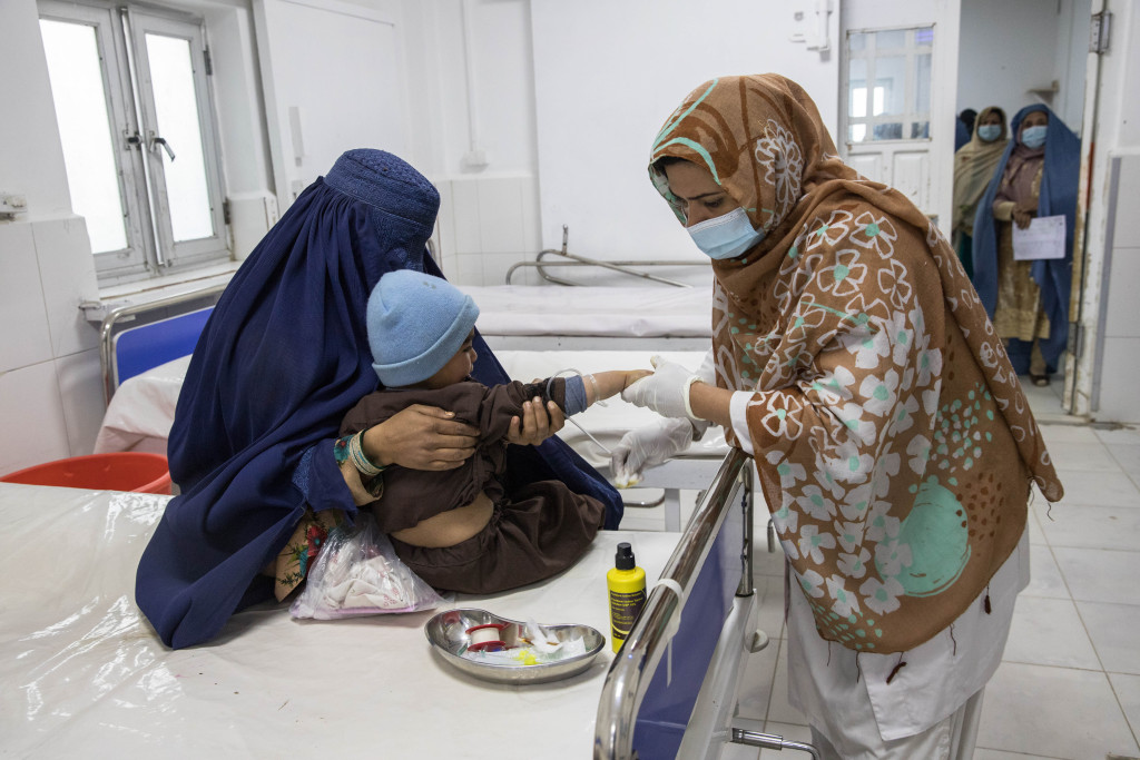 無國界醫生在阿富汗當地有超過1,700名專業醫護人員，其中超過一半為女性。© Oriane Zerah