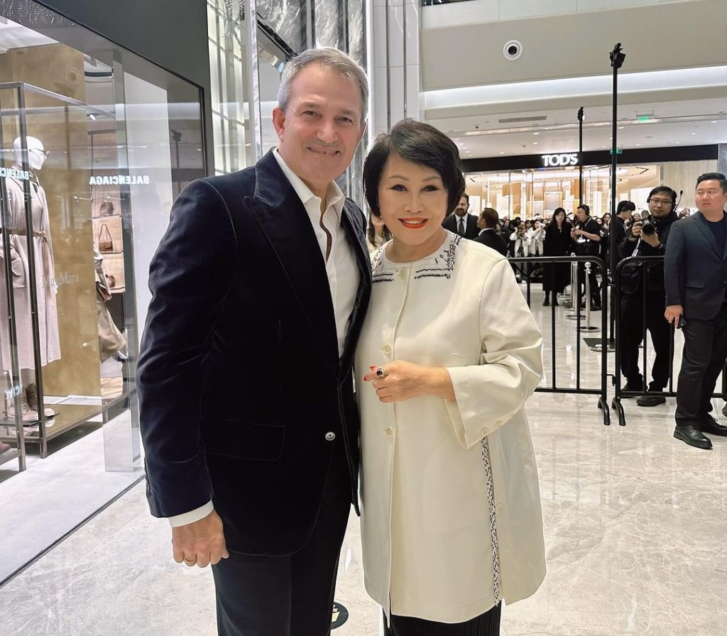 靳羽西人脈超廣，不少名人明星以及政界人士都是她的好友。