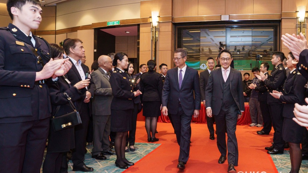 「國際海關節」由陳茂波陳子達主禮 。