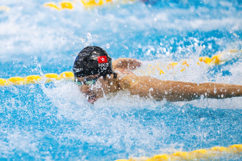 劉建希於男子50米蝶泳摘銀。港協暨奧委會圖片