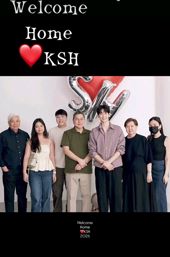 品牌老闆公開的花絮片段中,最後打出「歡迎回家KSH(金秀賢)」的字樣,以示品牌視他為家人,始終不離不棄。 品牌老闆公開的花絮片段中,最後打出「歡迎回家KSH(金秀賢)」的字樣,以示品牌視他為家人,始終不離不棄。