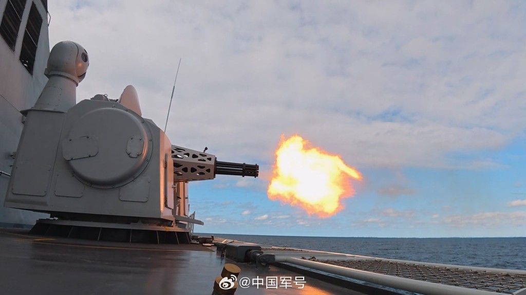 東部戰區展示在台海的實彈演習情況。