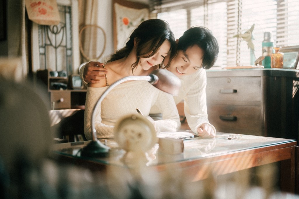 《超前告別》MV的故事扣緊歌曲主題，圍繞無常的變化或者失去。