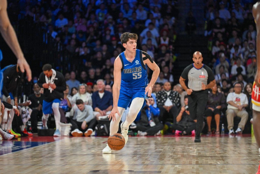 NBA中国赛独行侠vs火箭。魏国谦摄