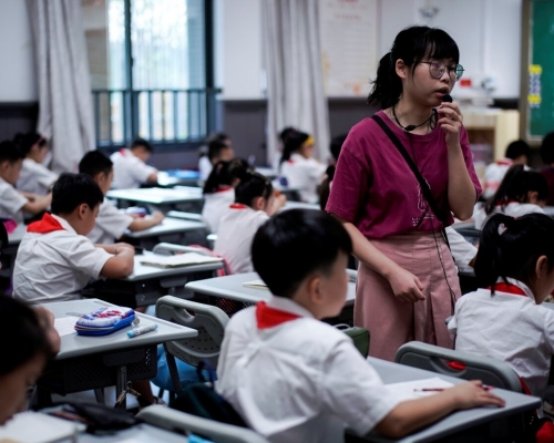 內地提出雙減政策以減輕學子壓力,但不少培訓機構陽奉陰違。路透社資料圖片
