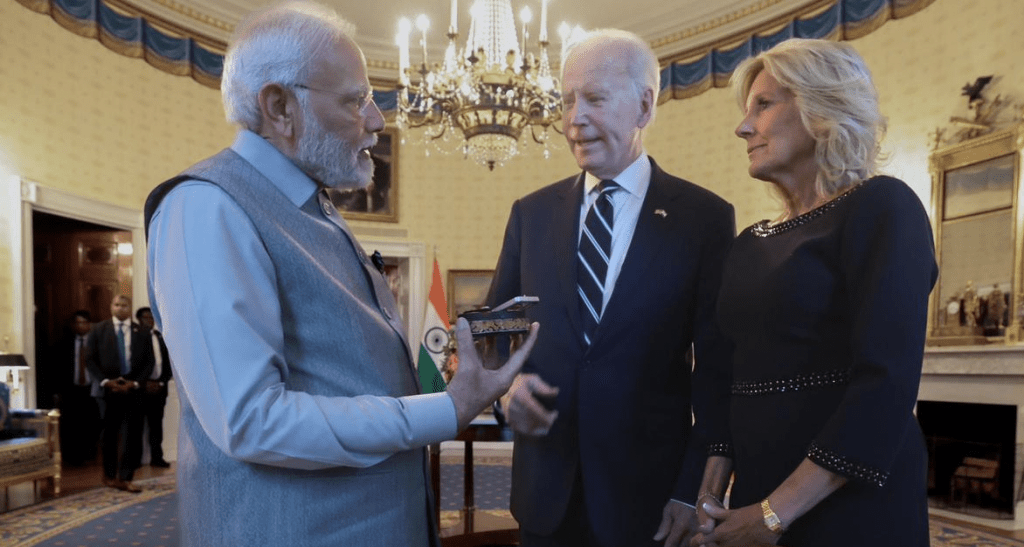 拜登與第一夫人吉兒在白宮內會見印度總理莫廸。twitter