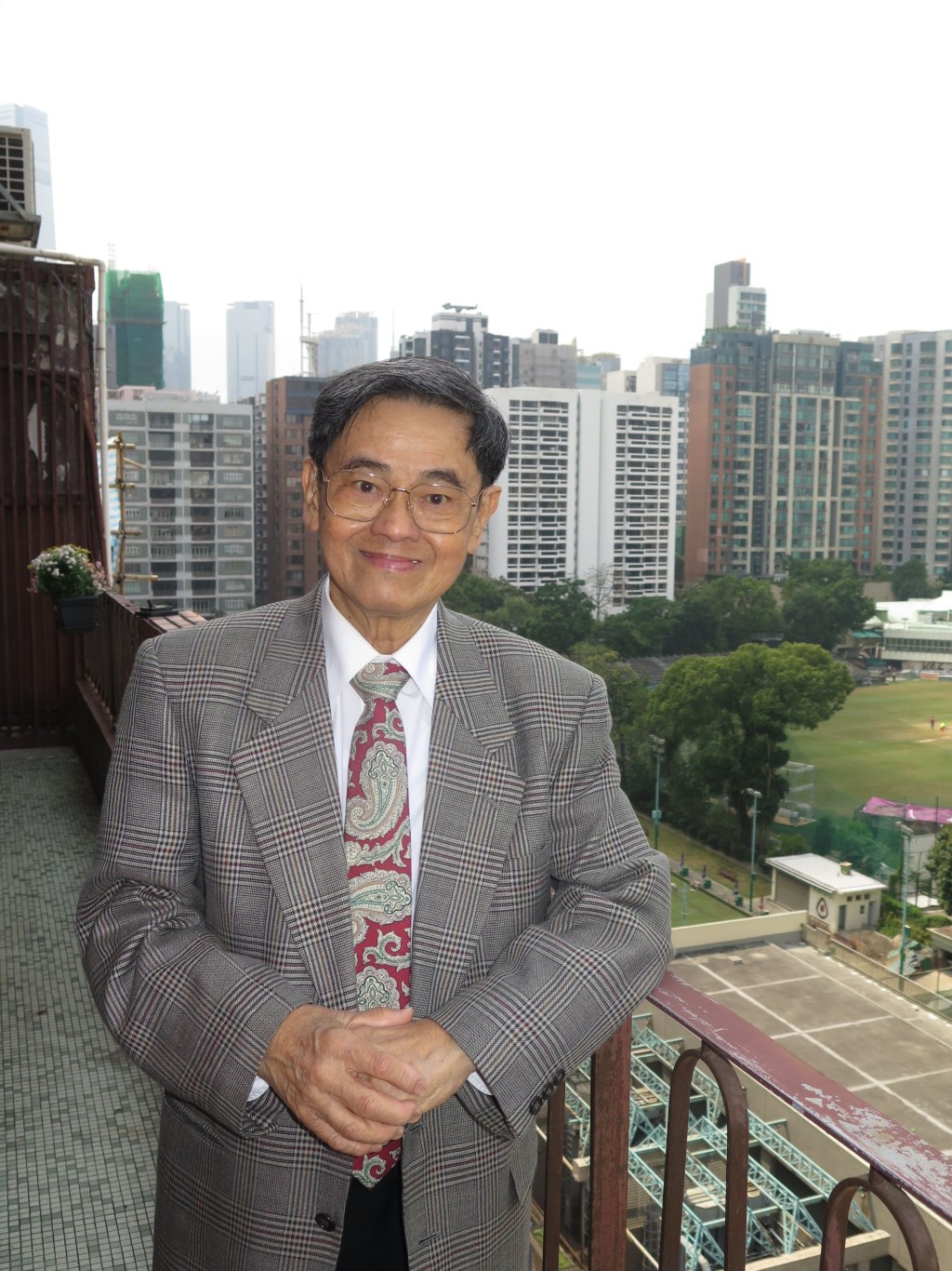 鄭老師入行52年，最開心作品對人有正面影響。