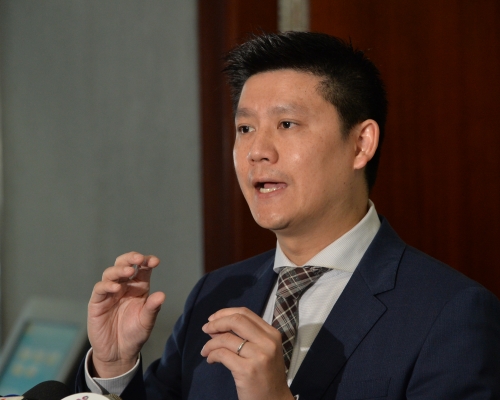 議員質疑政府未收齊文件仍向港珠澳大橋承建商撥款。 資料圖片