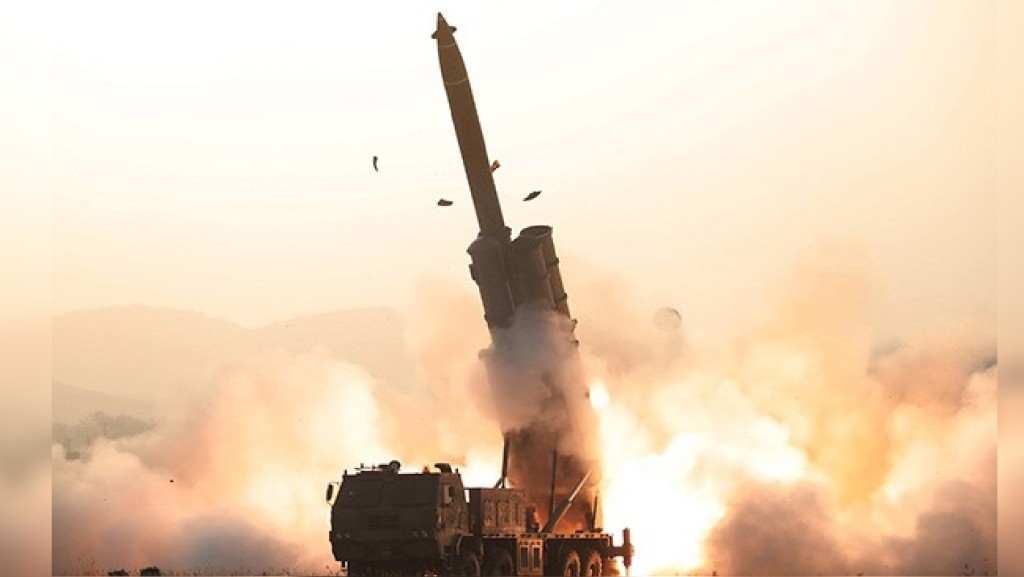 南韓軍方指北韓向西部海域發射4枚放射炮。資料圖片
