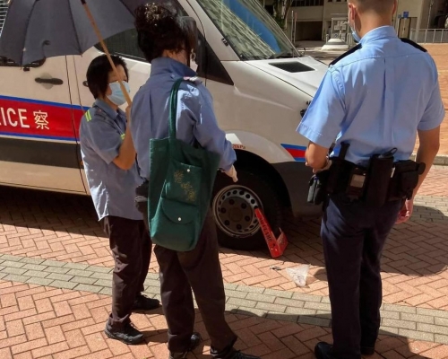 警方澄清警員利用警車測試鎖車設備。警方facebook圖片