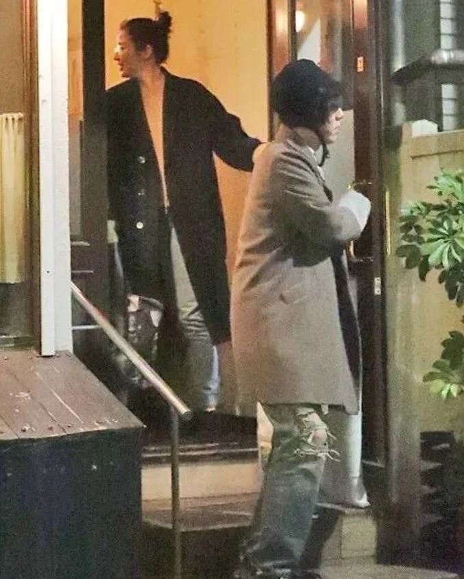 野田洋次郎曾跟吉高由里子拍拖。