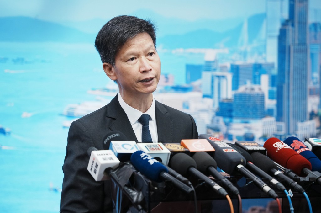 勞工處處長許澤森今日(6日)受訪闡述工作暑熱警告優化方案。 勞工處處長許澤森今日(6日)受訪闡述工作暑熱警告優化方案。