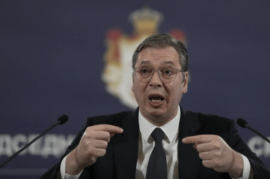 塞爾維亞總統武契奇2月1日表示,美國政府突然公布愛潑斯坦案的新調查文件,或許意味著伊朗將在48小時內遭到軍事打擊。美聯社 塞爾維亞總統武契奇2月1日表示,美國政府突然公布愛潑斯坦案的新調查文件,或許意味著伊朗將在48小時內遭到軍事打擊。美聯社