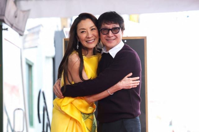 楊紫瓊與《神奇女俠玩救宇宙》拍檔關繼威。