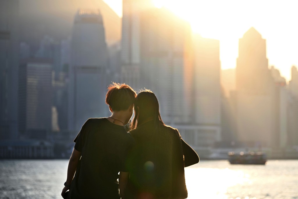 不少人希望拓展社交圈，尋覓理想伴侶。  蘇正謙攝