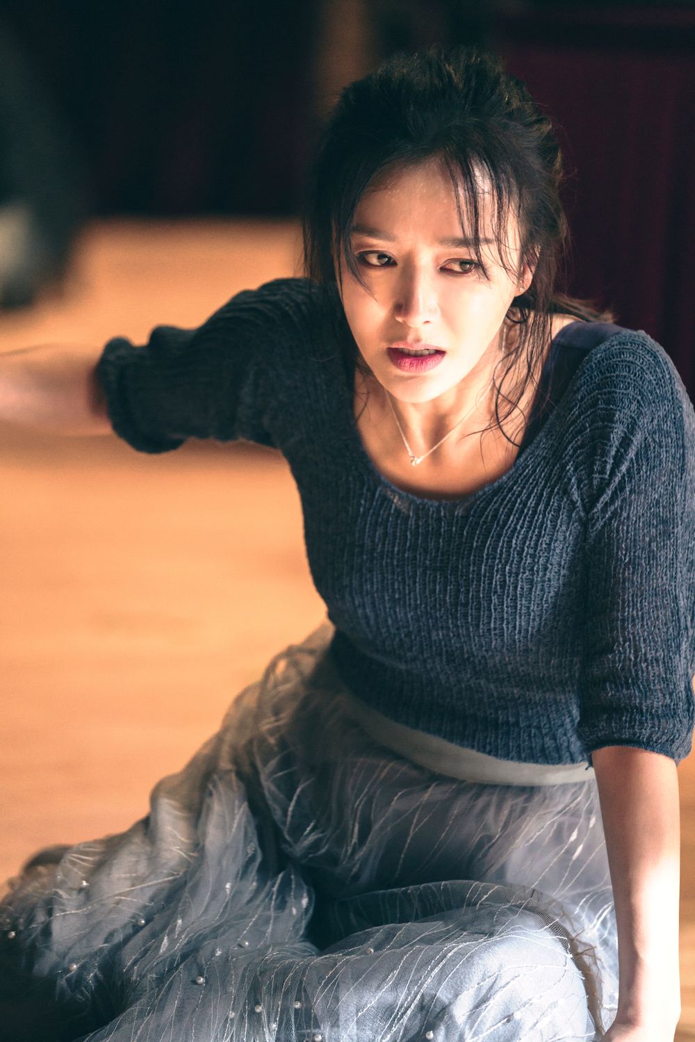 秦嵐笑言幸好平時有做運動，尚可以應付動作戲。