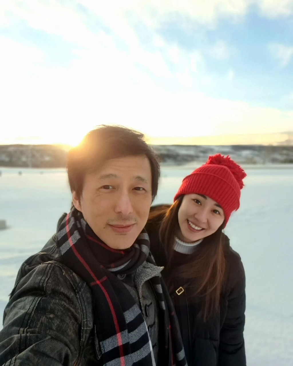 鄧健泓與太太在2022年12月宣布移居加拿大。  ​