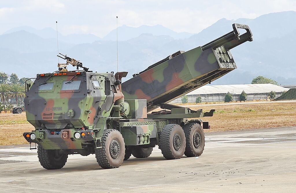 海馬士多管火箭系統，可擾亂解放軍沿海入侵集結，也能對抗數千艘民用駁船運送裝甲入侵部隊。 中時