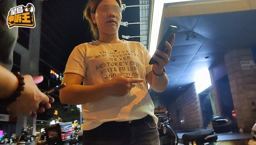 記者一出「燕南站」就被一位阿姨兜搭,聲稱可以帶記者到新「鬼市」。 記者一出「燕南站」就被一位阿姨兜搭,聲稱可以帶記者到新「鬼市」。