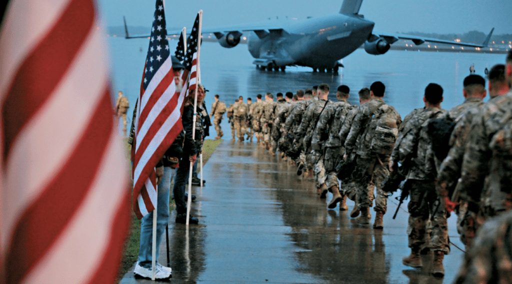 美國、以色列與伊朗衝突持續，美軍中東機密部署行動疑因士兵一時失言外洩。