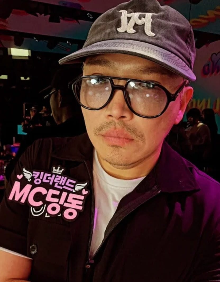 4年前因醉駕事業盡毁的著名主持人MC DingDong，近日又再鬧出暴打女直播主事件。