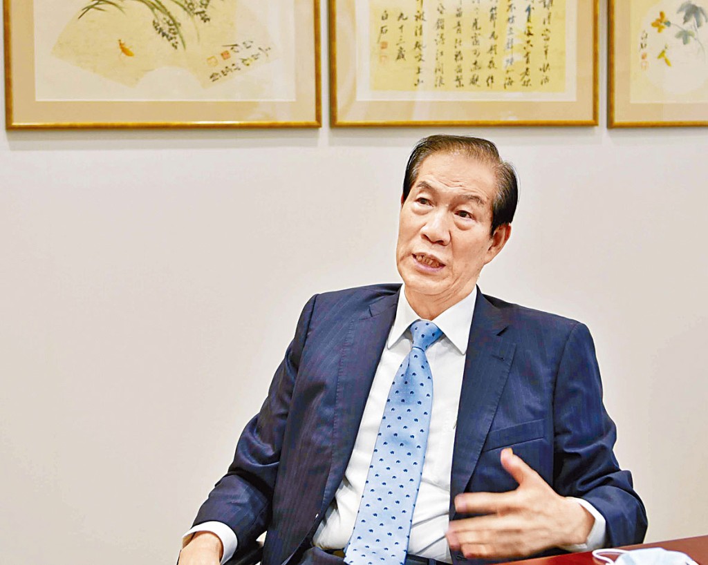 盧文端指特首提請人大常委會釋法，是獲中央支持。