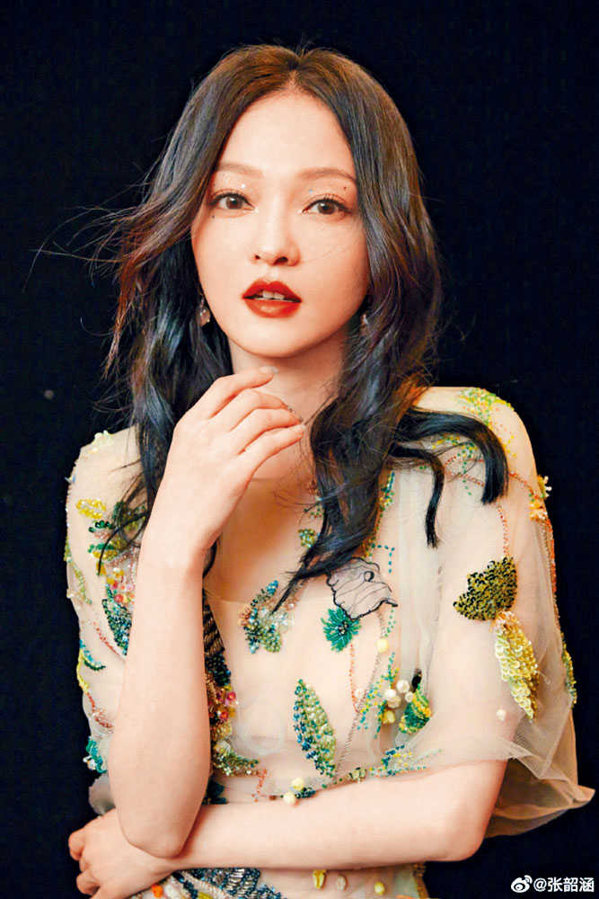 ■张韶涵重提当年被逼向公众道歉，导火线估计是被父母控诉弃养的事。