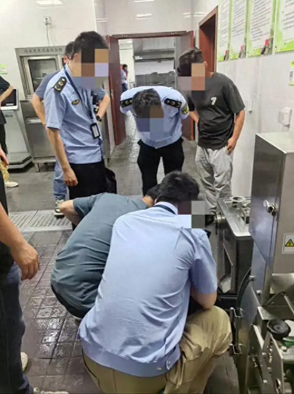 相關人員在現場調查。大風新聞 相關人員在現場調查。大風新聞