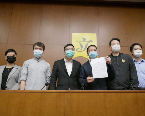民主黨要求林鄭月娥履行憲制責任，到立法會接受質詢。