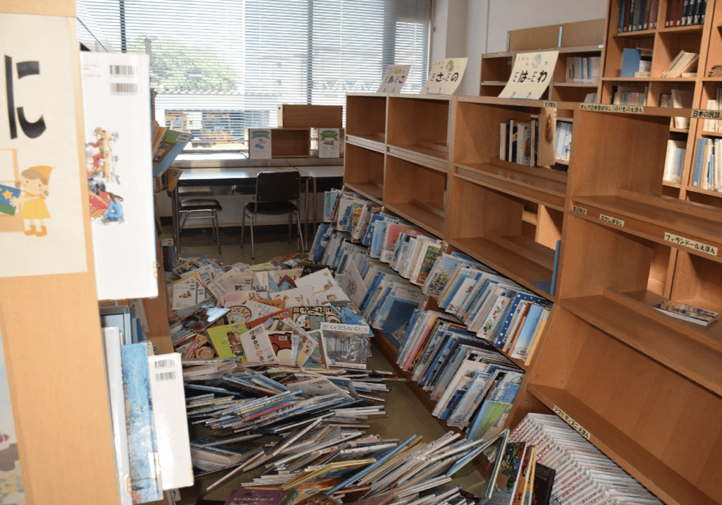 东京大学研究团队研究指，全球达黎克特制9级的超巨大地震存在一项共同特征，即震源所在的板块边界倾角通常相当平缓。法新社