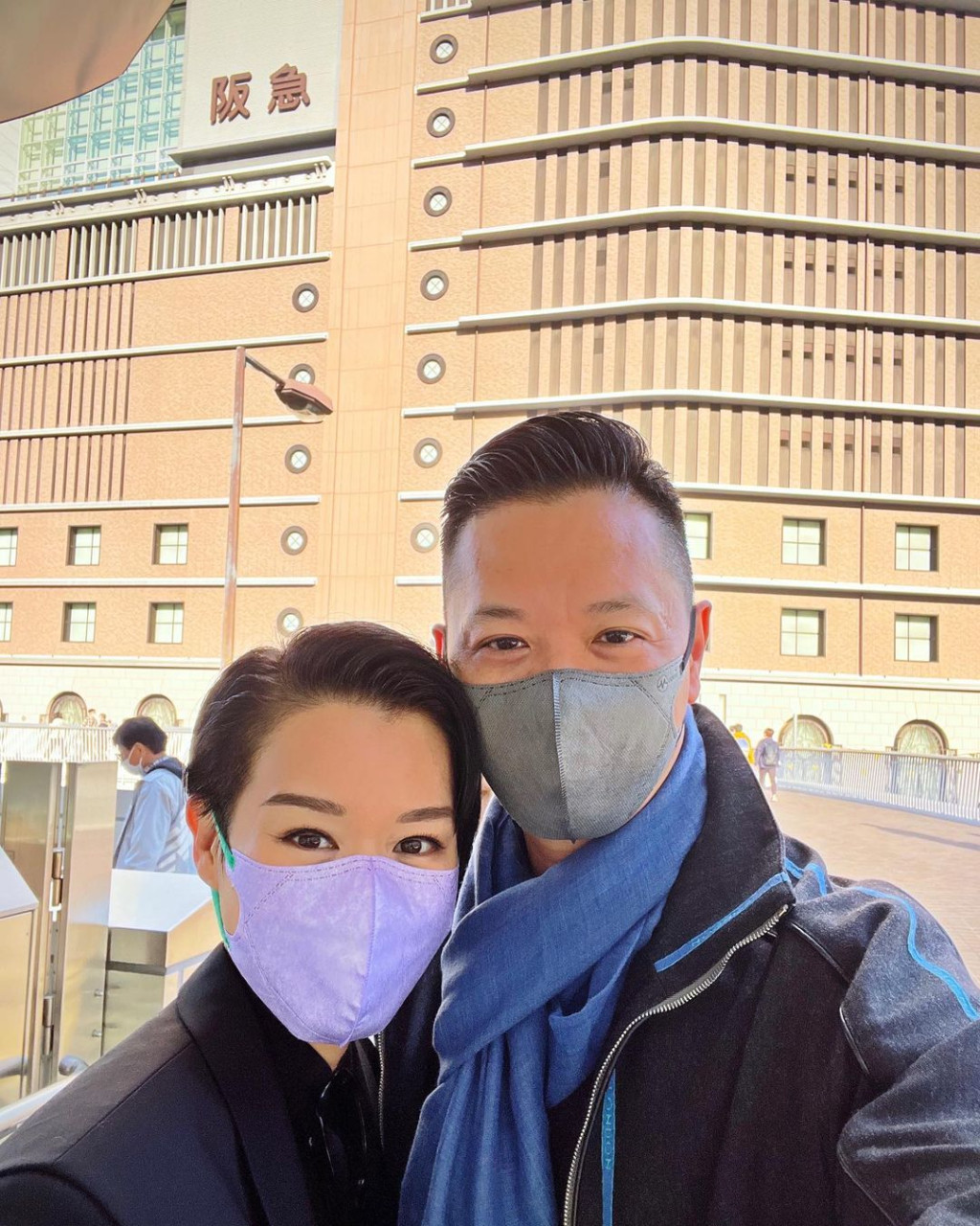 胡杏兒日前與二人老公遊日本，是她的生日旅行，她也特別留言多謝老公。