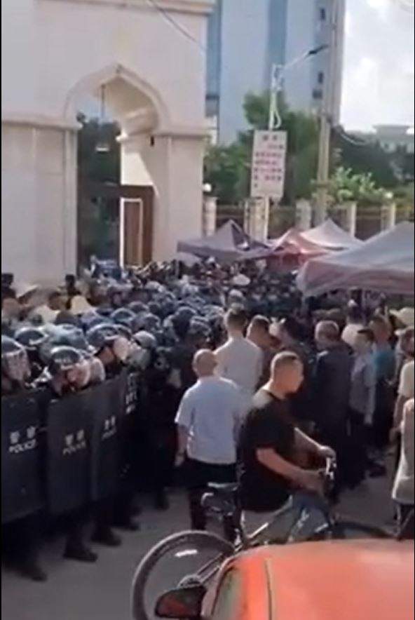 雲南省通海縣納家營清真寺發生警民衝突。