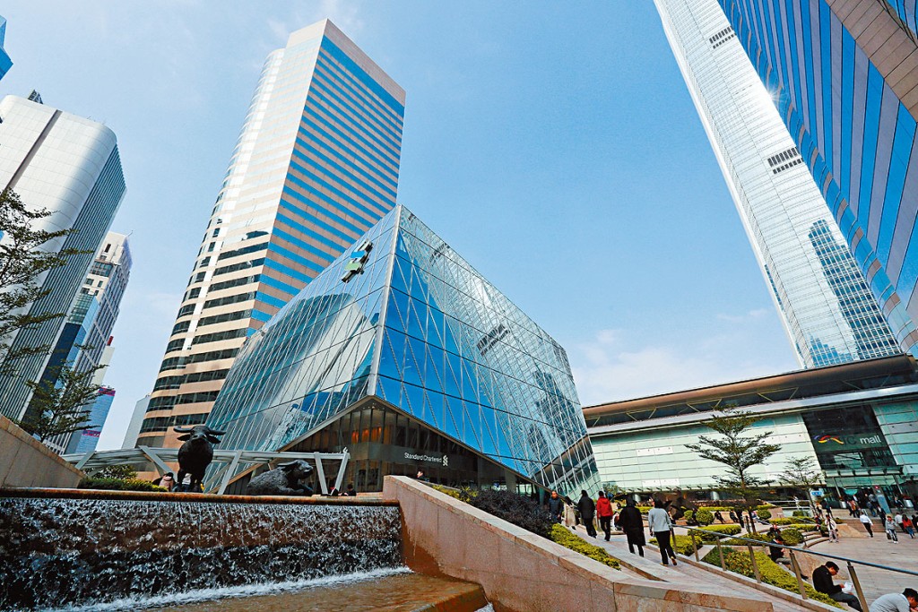 銀行積極拓展財富管理業務。