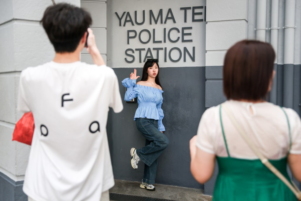 中國內地市場增長步伐有所放緩,主要受7月份多日惡劣天氣影響。 中國內地市場增長步伐有所放緩,主要受7月份多日惡劣天氣影響。