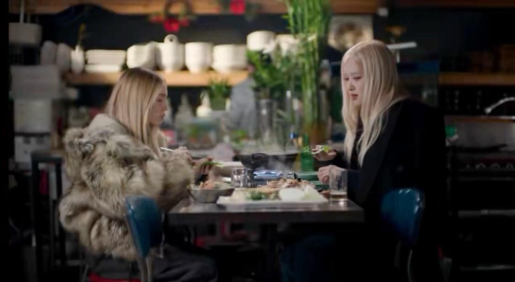 Rosé解釋一直害怕談及戀情，因為怕被放大、標籤等等。