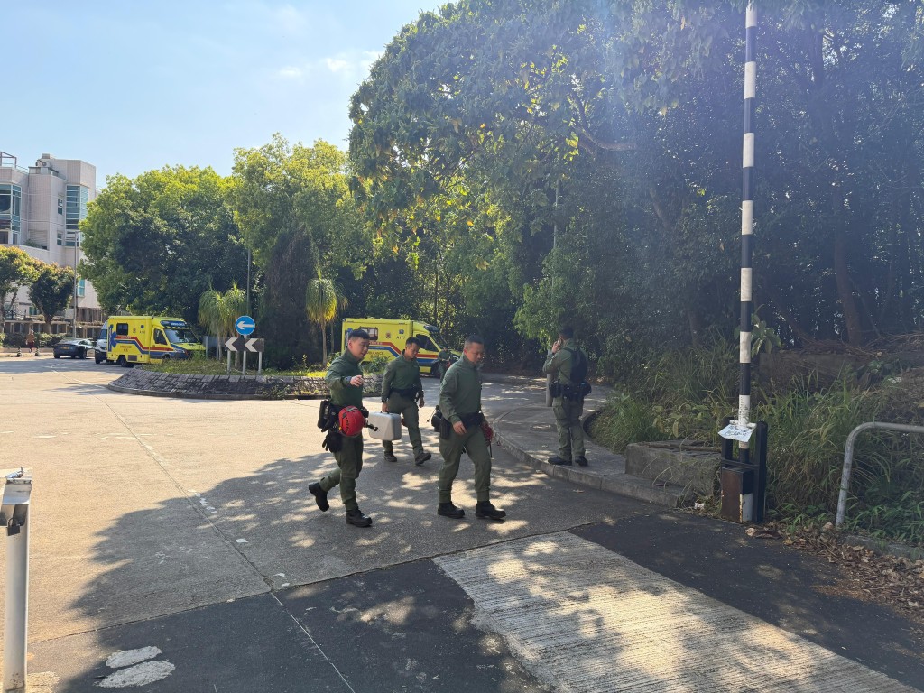 警方聯同消防於中午到山塘路一帶搜索。