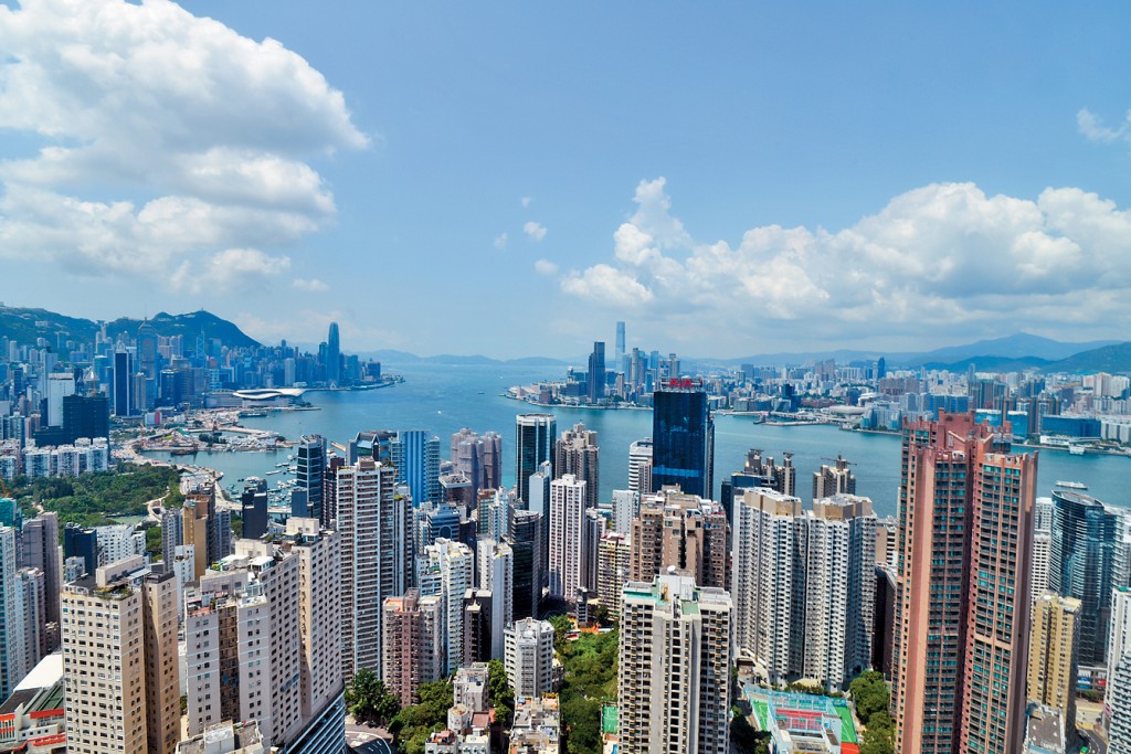 2025年6月起至2030年，將有376個地段需要續期，以港島及九龍為主。