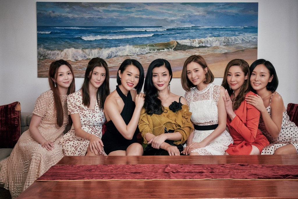 入行時想當演員的曾樂彤,有份演ViuTV劇《熟女強人》好開心。