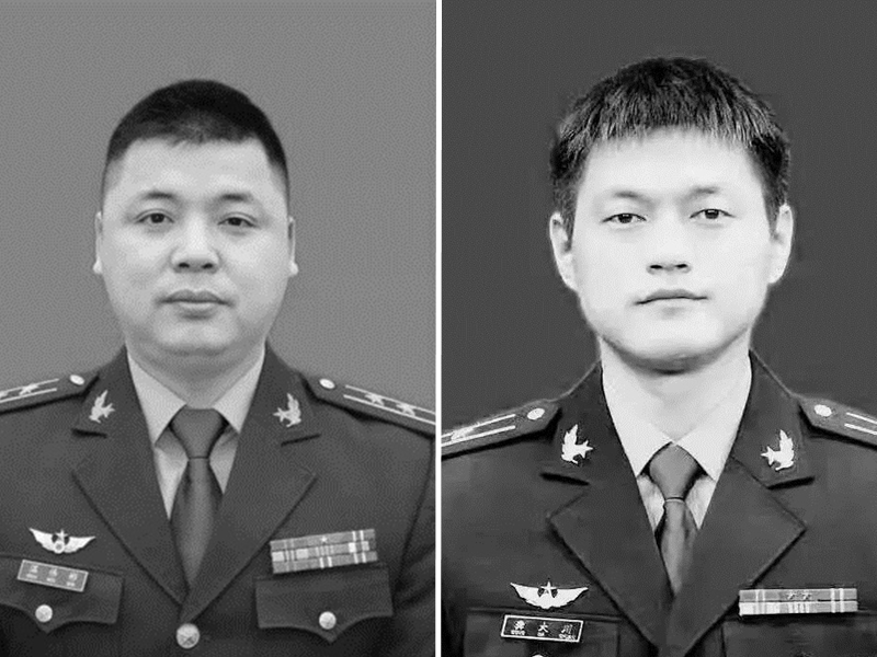 其中两名飞行员温伟彬（左）、龚大川（右）。