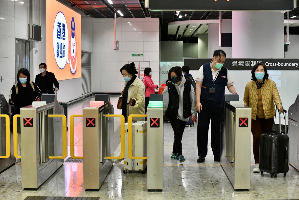 京九及滬九直通車將以改為在高鐵西九龍站開出。資料圖片