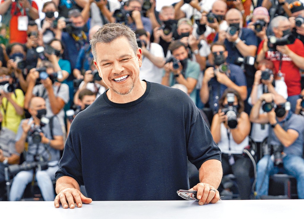 麦迪文前日自爆几个月前才停讲贬低同性恋字眼，昨日又否认。