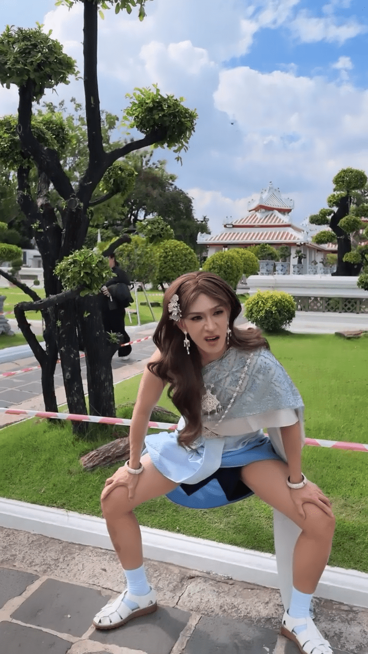 短片一出隨即辣㷫網民。 短片一出隨即辣㷫網民。