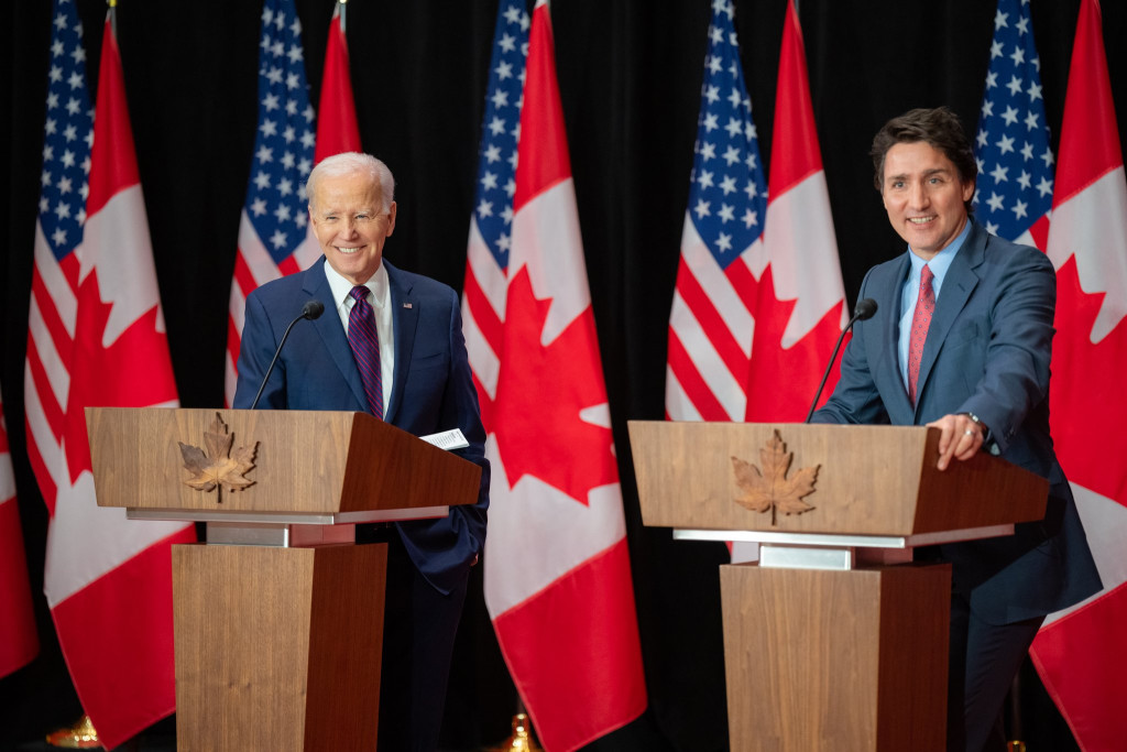 美國總統拜登和加拿大總理杜魯多一同見記者。 白宮Twitter