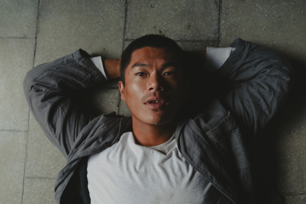 柯炜林拍摄《大蒙》摧毁时尚青年形象。