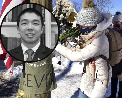 耶魯大學華裔研究生遭槍殺,同學獻花悼念。AP/網圖
